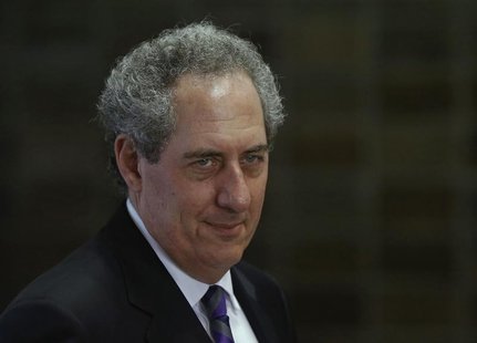 U.S. Trade Representative Michael Froman arrives for a meeting with Japan's Economics Minister Akira Amari in Tokyo April 10, 2014. REUTERS/ U.S. Trade Representative Michael Froman arrives for a meeting with Japan's Economics Minister Akira Amari in Tokyo April 10, 2014. REUTERS/