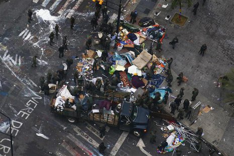 Venezuela's national guard dismantle an anti-government protester's camp site in front of UN offices at Chacao district in Caracas, May 8, 2 Venezuela's national guard dismantle an anti-government protester's camp site in front of UN offices at Chacao district in Caracas, May 8, 2