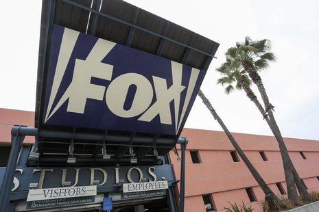 A sign is pictured at a vehicle entrance to Fox Studios in Los Angeles, California February 6, 2014. REUTERS/Jonathan Alcorn A sign is pictured at a vehicle entrance to Fox Studios in Los Angeles, California February 6, 2014. REUTERS/Jonathan Alcorn