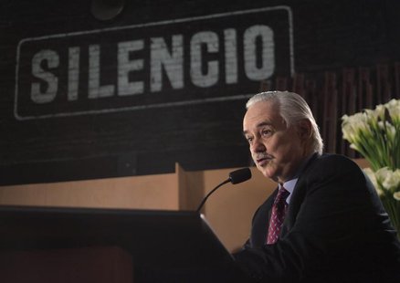 Cemex Chief Executive Lorenzo Zambrano holds a news conference before the company's annual shareholders meeting in Monterrey February 23, 20 Cemex Chief Executive Lorenzo Zambrano holds a news conference before the company's annual shareholders meeting in Monterrey February 23, 20