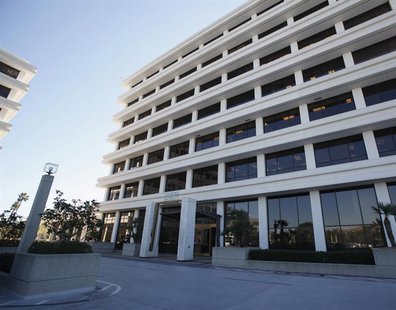 The headquarters of investment firm PIMCO is shown in this photo taken in Newport Beach, California January 26, 2012. REUTERS/Lori Shepler The headquarters of investment firm PIMCO is shown in this photo taken in Newport Beach, California January 26, 2012. REUTERS/Lori Shepler