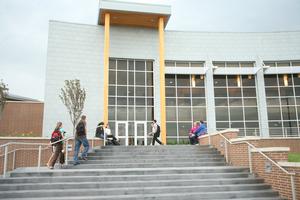 Sioux Falls College graduates Sioux Falls College graduates