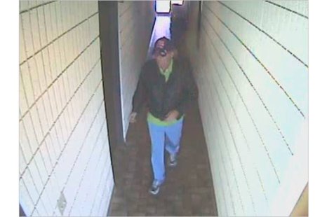 Town of Menasha police are asking for the public’s help identifying this man. Anyone with information is asked to call police at (920) 720-7109. (Photo from: Town of Menasha Police Department.) Town of Menasha police are asking for the public’s help identifying this man. Anyone with information is asked to call police at (920) 720-7109. (Photo from: Town of Menasha Police Department.)