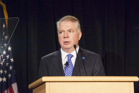 Ed Murray addresses the crowd after being sworn in as Mayor of Seattle at City Hall in Seattle, Washington January 6, 2014. REUTERS/David Ry Ed Murray addresses the crowd after being sworn in as Mayor of Seattle at City Hall in Seattle, Washington January 6, 2014. REUTERS/David Ry