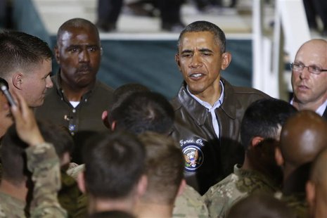 U.S. President Barack Obama shakes hands with troops after delivering remarks at Bagram Air Base in Kabul, May 25, 2014. REUTERS/Jonathan Er U.S. President Barack Obama shakes hands with troops after delivering remarks at Bagram Air Base in Kabul, May 25, 2014. REUTERS/Jonathan Er