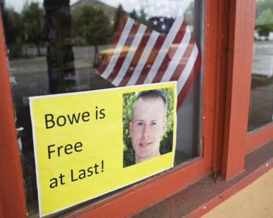 A sign of support of Army Sergeant Bowe Bergdahl is seen in Hailey, Idaho June 1, 2014. REUTERS/Patrick Sweeney A sign of support of Army Sergeant Bowe Bergdahl is seen in Hailey, Idaho June 1, 2014. REUTERS/Patrick Sweeney