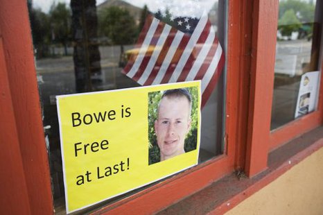 A sign of support of Army Sergeant Bowe Bergdahl is seen in Hailey, Idaho June 1, 2014.
REUTERS/Patrick Sweeney A sign of support of Army Sergeant Bowe Bergdahl is seen in Hailey, Idaho June 1, 2014.
REUTERS/Patrick Sweeney