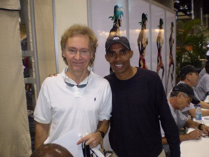 Two marathon runners: Our reporter Terry Pezl (L) and Boston Marathon 2014 winner Meb Keflezsghi (R). Two marathon runners: Our reporter Terry Pezl (L) and Boston Marathon 2014 winner Meb Keflezsghi (R).