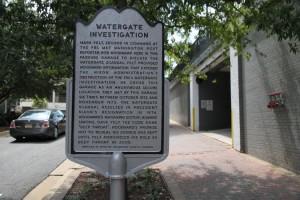 The Arlington County Board agreed on Saturday to raze the Rosslyn garage where FBI official Mark Felt secretly met with Washington Post reporter Bob Woodward during the Watergate scandal. (Wikimedia.org) The Arlington County Board agreed on Saturday to raze the Rosslyn garage where FBI official Mark Felt secretly met with Washington Post reporter Bob Woodward during the Watergate scandal. (Wikimedia.org)