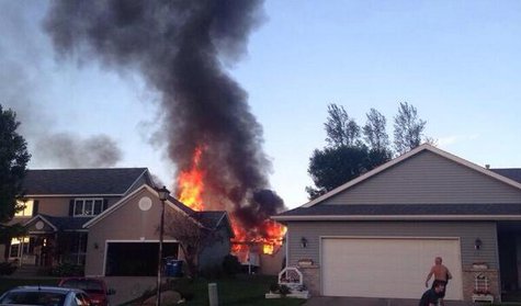 Sauk Rapids plane crash (WCCO) Sauk Rapids plane crash (WCCO)