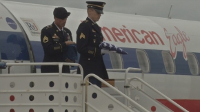 Military escort arrives in Fargo Military escort arrives in Fargo