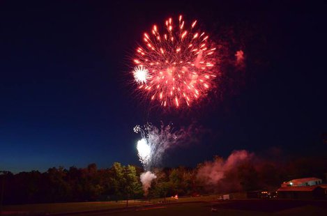Fireworks at Union City High School July 3, 2014 (courtesy Union City Facebook page) Fireworks at Union City High School July 3, 2014 (courtesy Union City Facebook page)