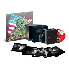 Empire (disc 2: 1990-11-15: The Hammersmith Odeon, London, UK) Album Cover