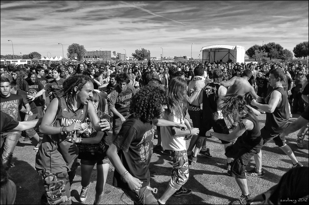 MOSH PIT