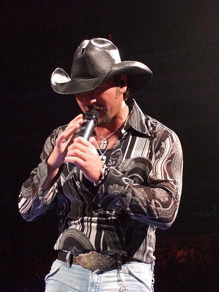 tim mcgraw country tour did wikipedia performing he cold dallas wiki jay