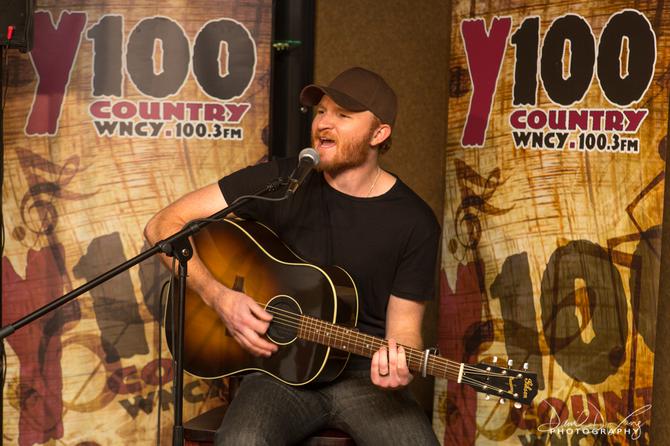 Concert Pictures Y100 S Top 15 Shots From Chris Young