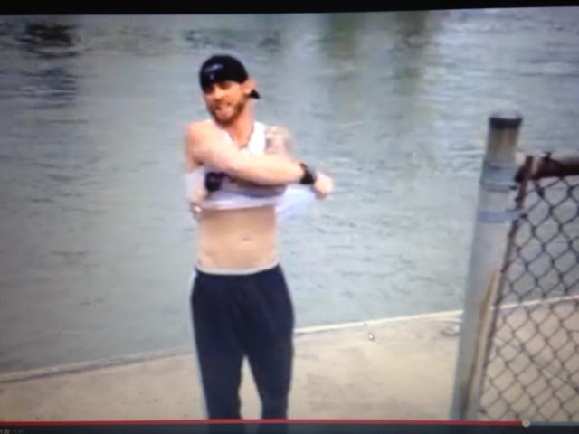 Brantley Gilbert Takes His Shirt Off Blogs Kvox Fm