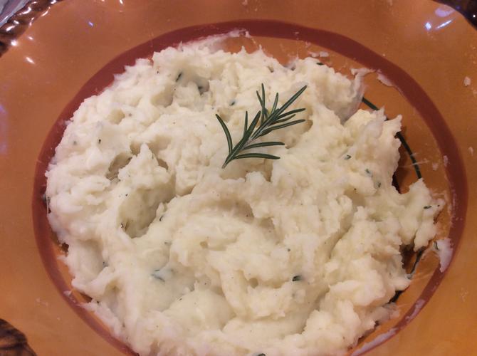 Rosemary Parmesan Mashed Potatoes Big Country 925 9723