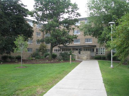 UWSP prepares for 3,400+ students moving into dorms - News - WSAU News ...